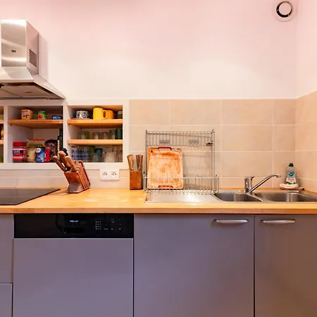 La Petite Conciеrgeriе Du Grand-rond Apartment *