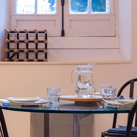 La Petite Conciеrgeriе Du Grand-rond Apartment *