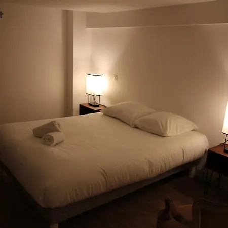 Appartement La Petite Conciеrgeriе Du Grand-rond